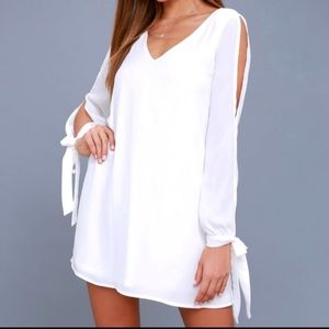 NWT Lulu's First Date White Long Sleeve Shift Dress